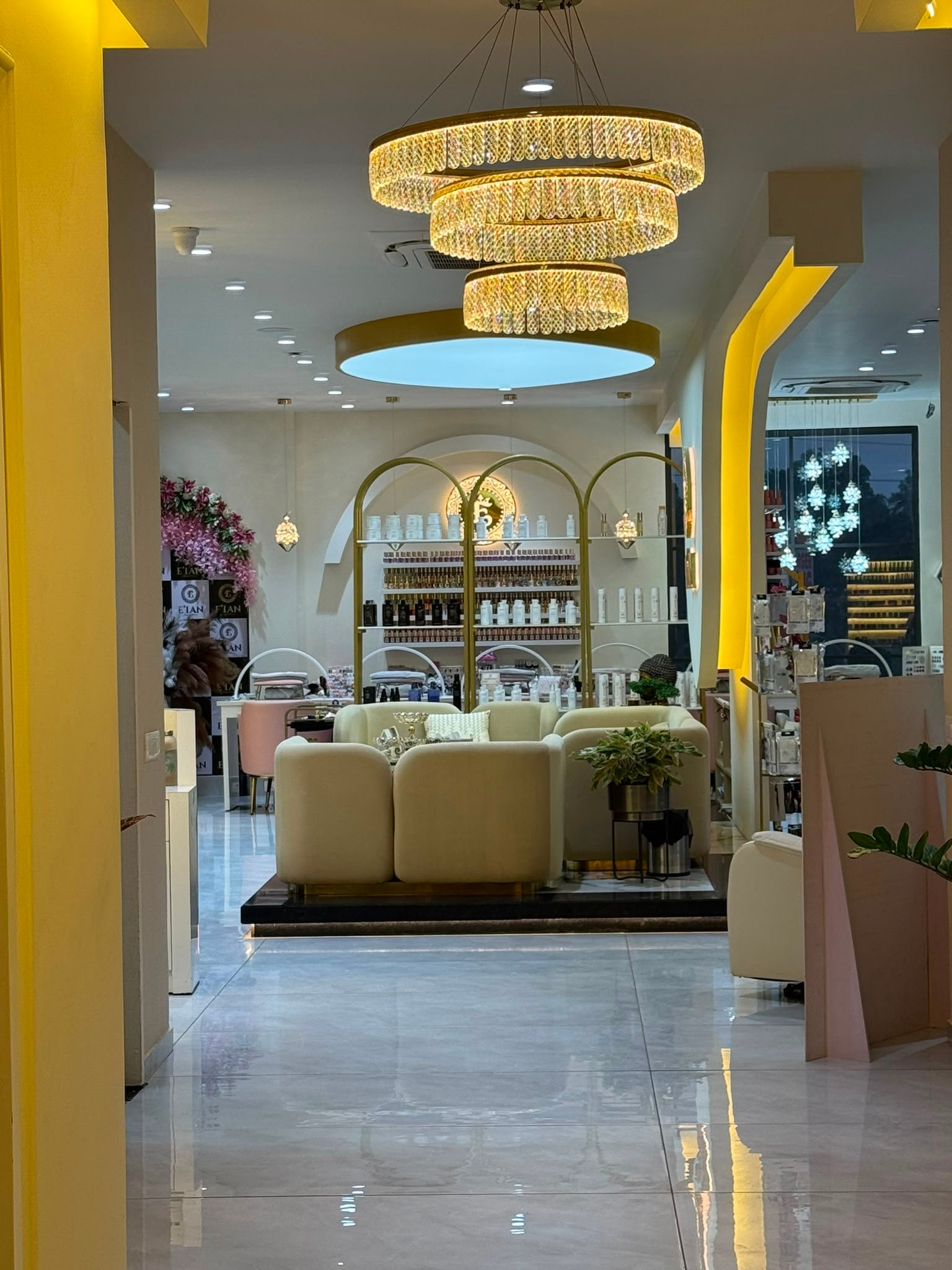 E’LAN BEAUTY luxury salon experience in Ludhiana